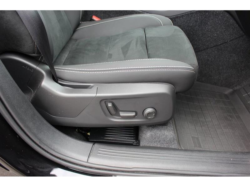 volvo XC40 2025 - 41