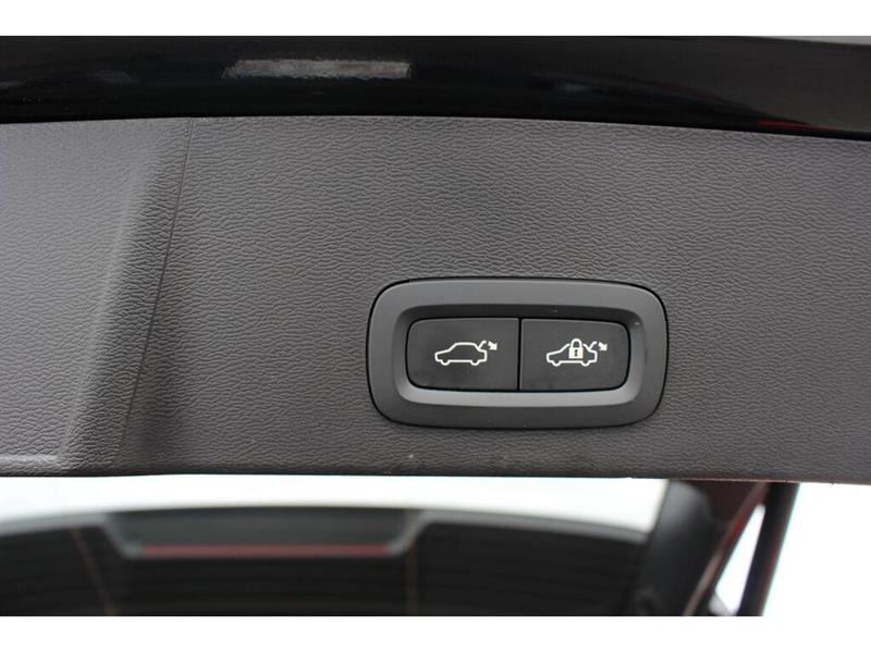 volvo XC40 2025 - 54