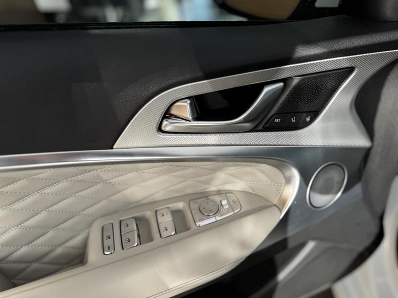 genesis G70 2025 - 13