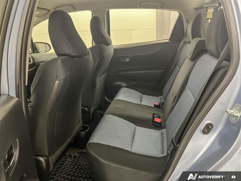 toyota Yaris 2012 - 25