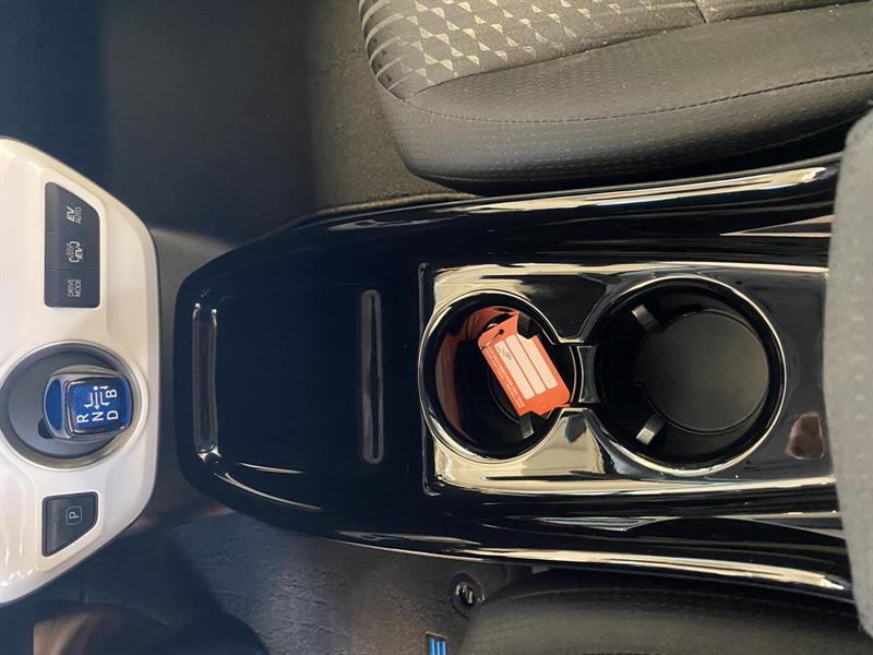 toyota Prius Prime 2018 - 11