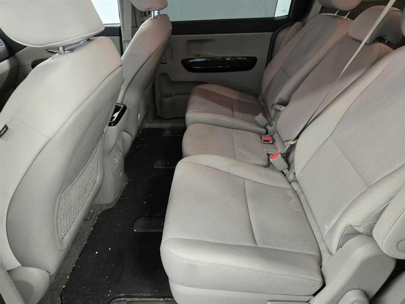 kia Sedona 2020 - 12