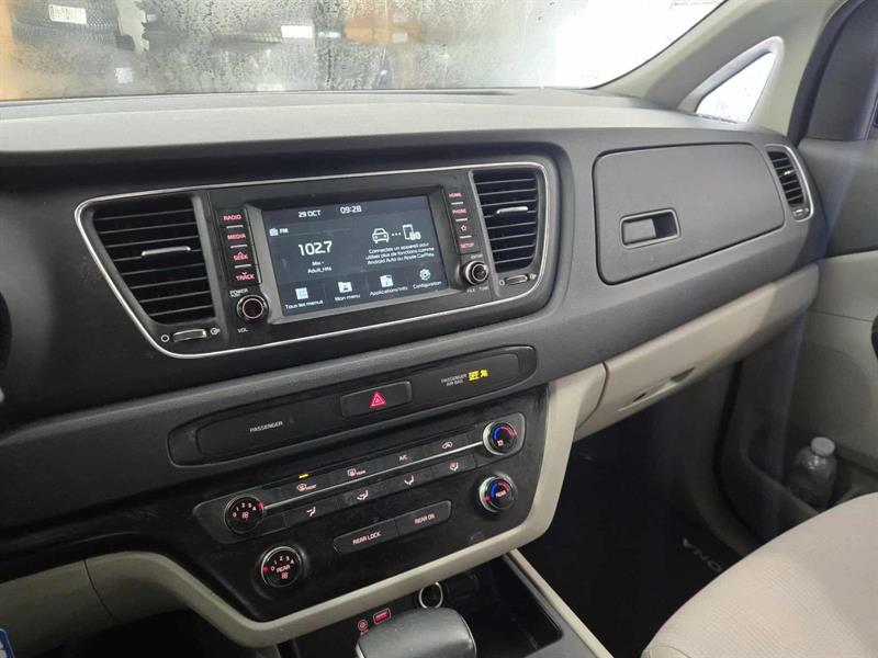 kia Sedona 2019 - 18