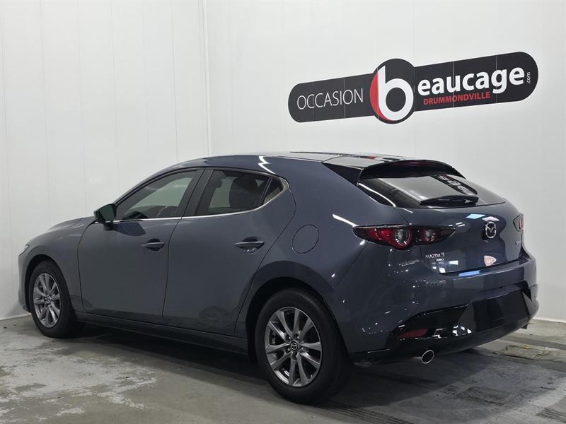 mazda Mazda3 2022 - 3