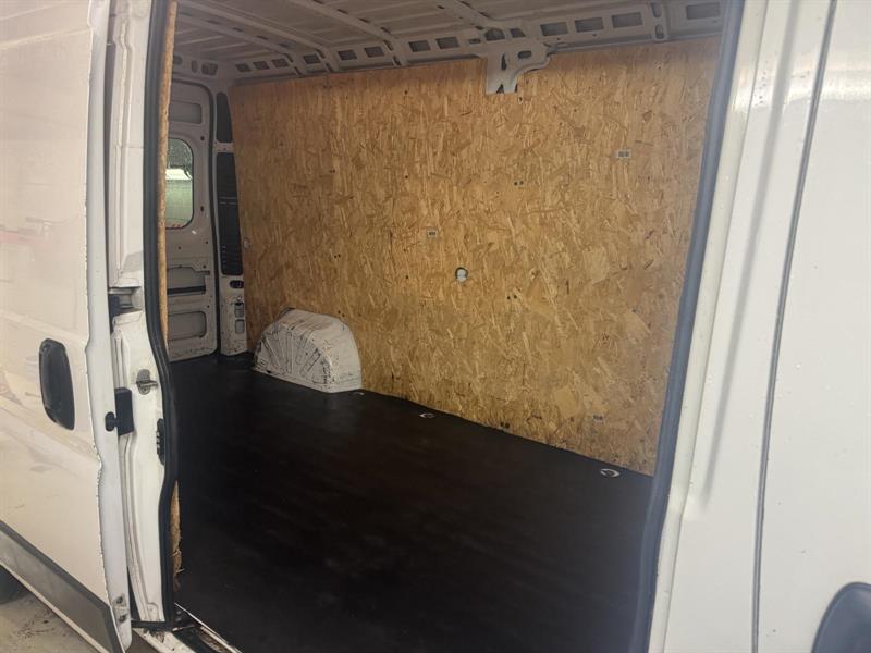 ram ProMaster 2018 - 11