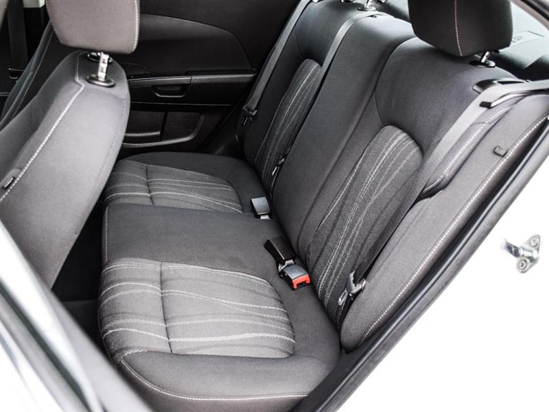 chevrolet Sonic 2018 - 12