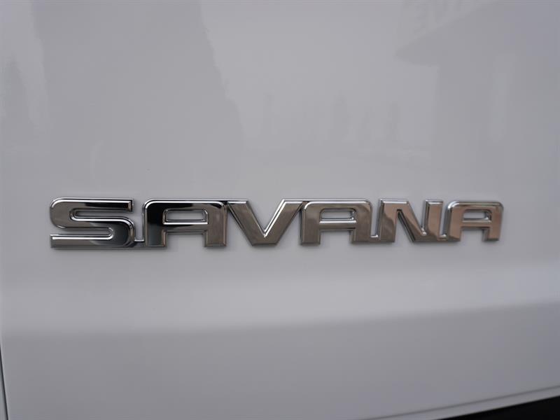 gmc Savana Cargo Van 2023 - 32