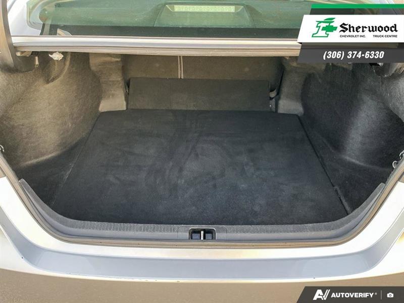 toyota Camry 2019 - 12