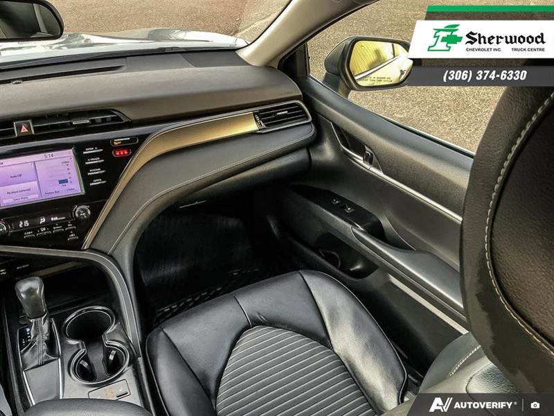 toyota Camry 2019 - 25