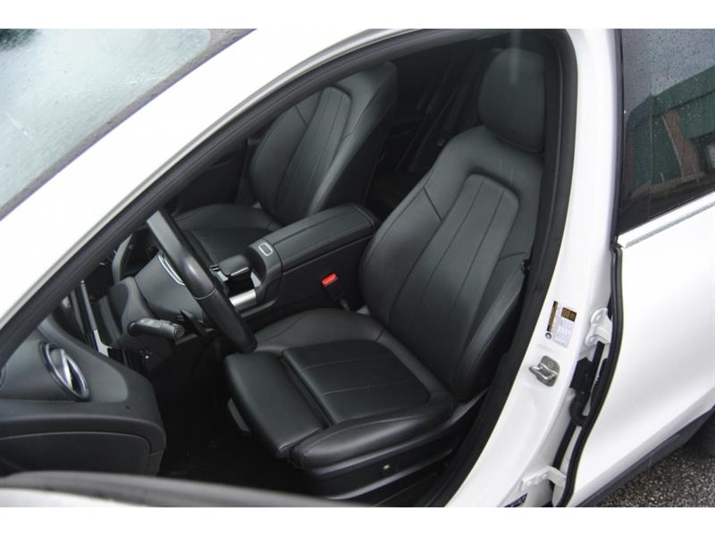 mercedes-benz GLA 2023 - 9