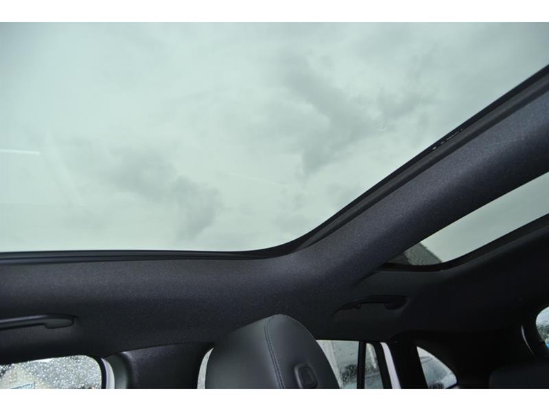 mercedes-benz GLA 2023 - 25