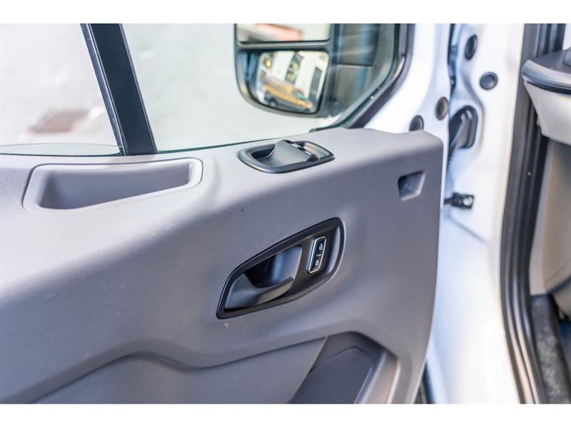 ford Transit fourgon utilitaire 2024 - 12