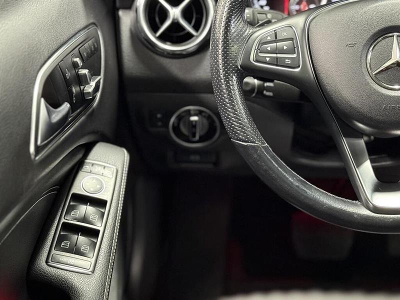 mercedes-benz GLA-Class 2019 - 12