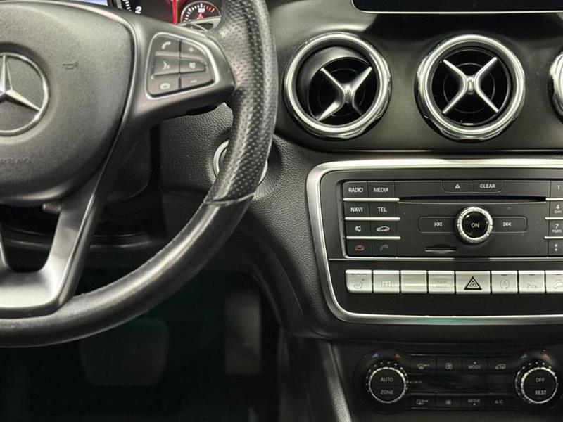 mercedes-benz GLA-Class 2019 - 13