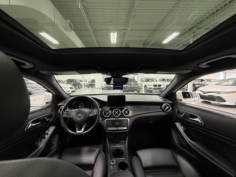 mercedes-benz GLA-Class 2019 - 16