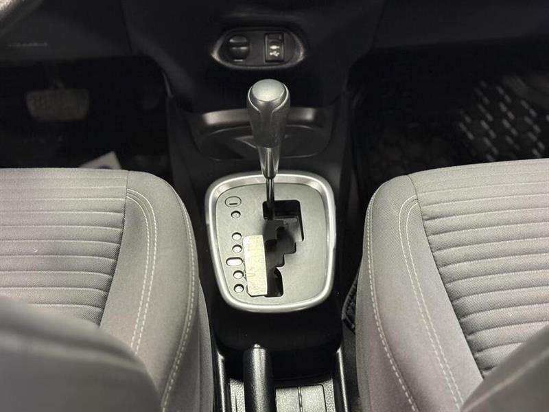 toyota Yaris 2019 - 14