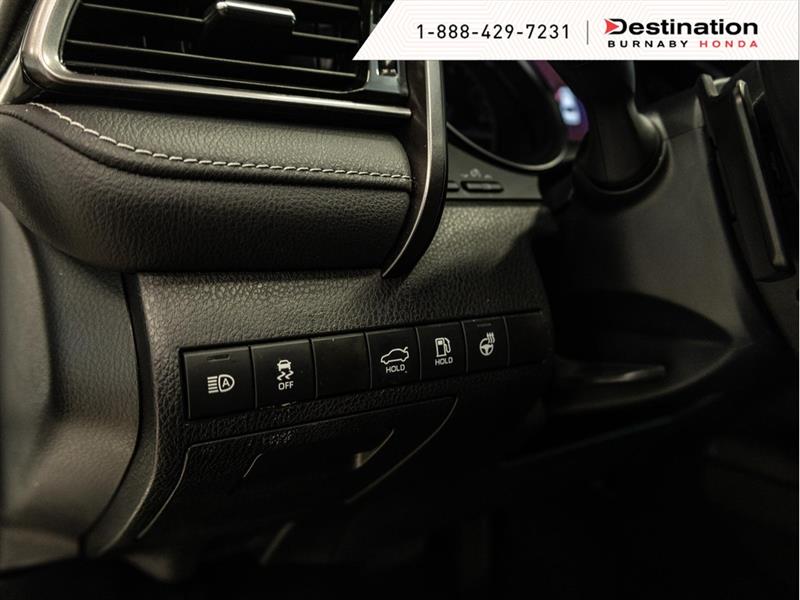 toyota Camry 2023 - 13