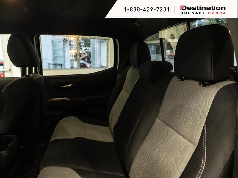 toyota Tacoma 2021 - 24