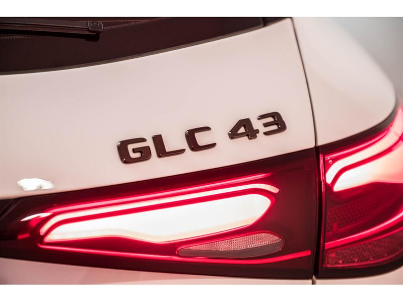 mercedes-benz AMG GLC 43 2024 - 9