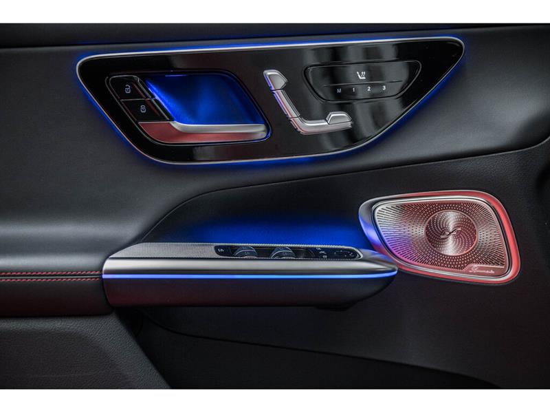 mercedes-benz AMG GLC 43 2024 - 12