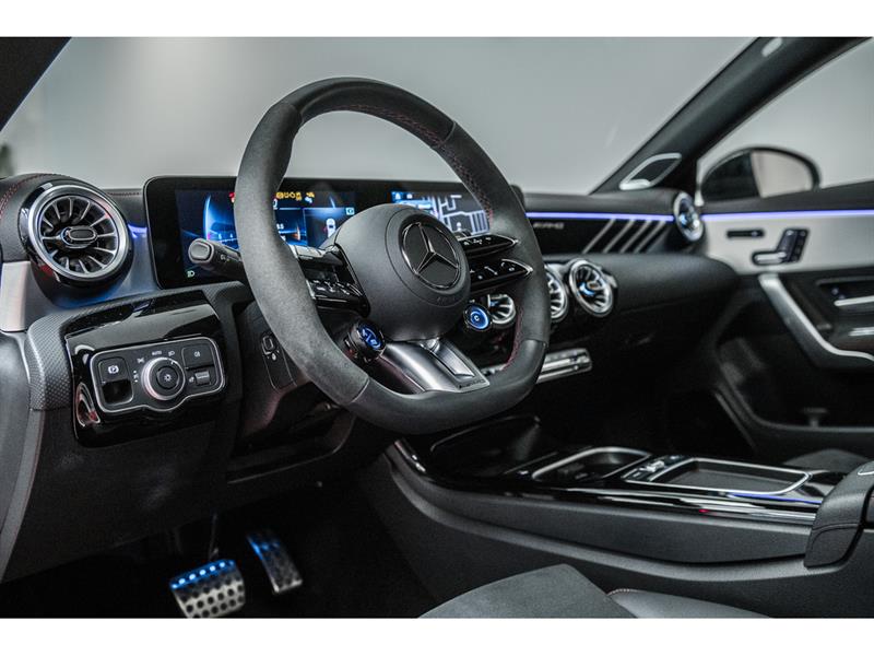 mercedes-benz CLA35 AMG 2024 - 13