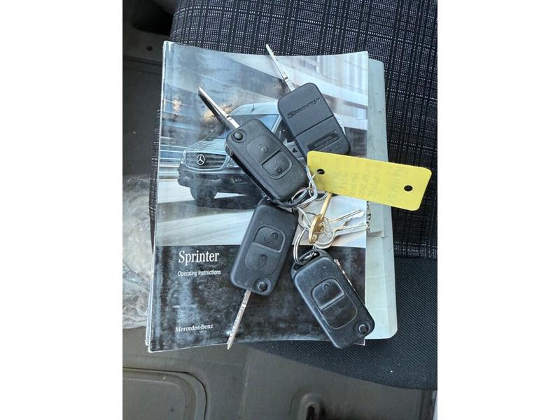 mercedes-benz Sprinter Cab Chassis 2017 - 25