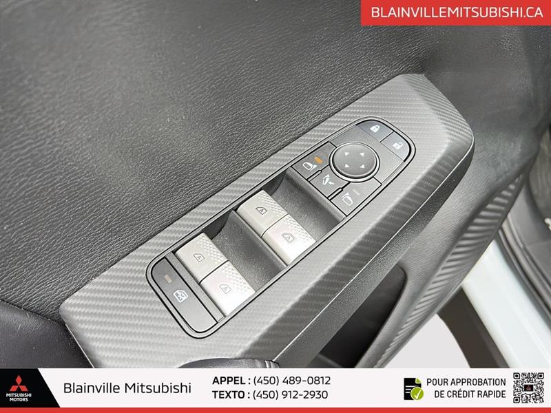 mitsubishi Outlander rechargeable 2024 - 17