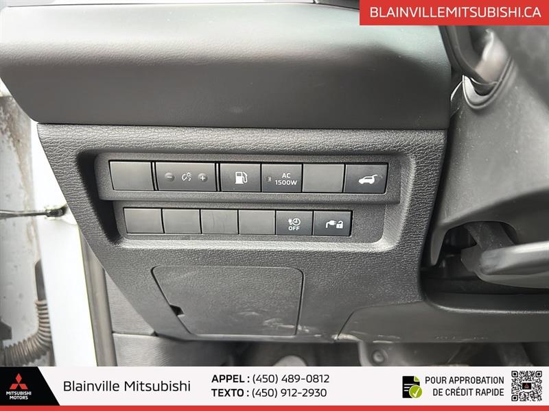 mitsubishi Outlander rechargeable 2024 - 19