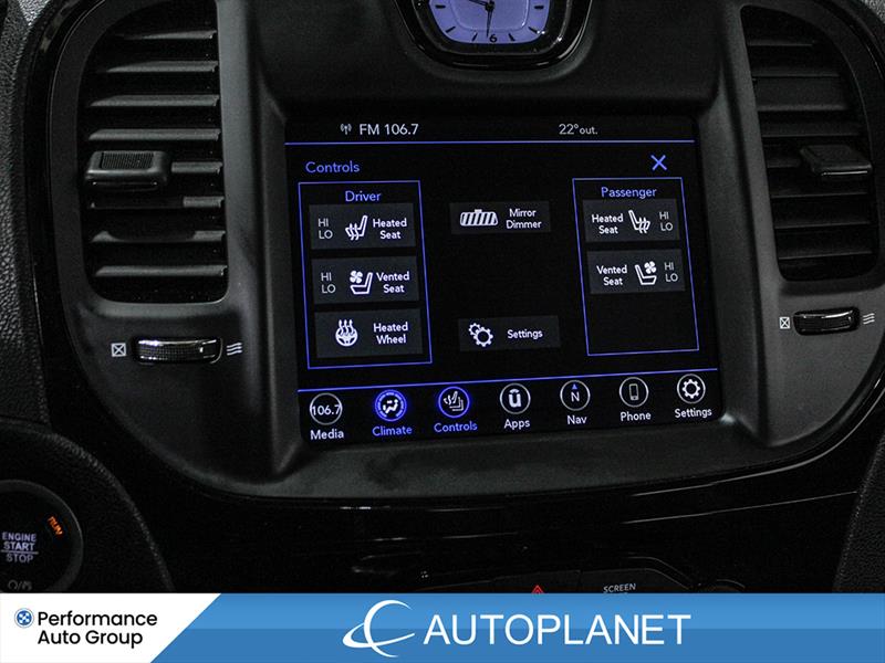 chrysler 300S 2023 - 32