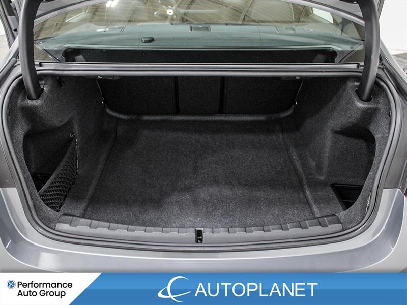 bmw 330i xDrive 2024 - 15