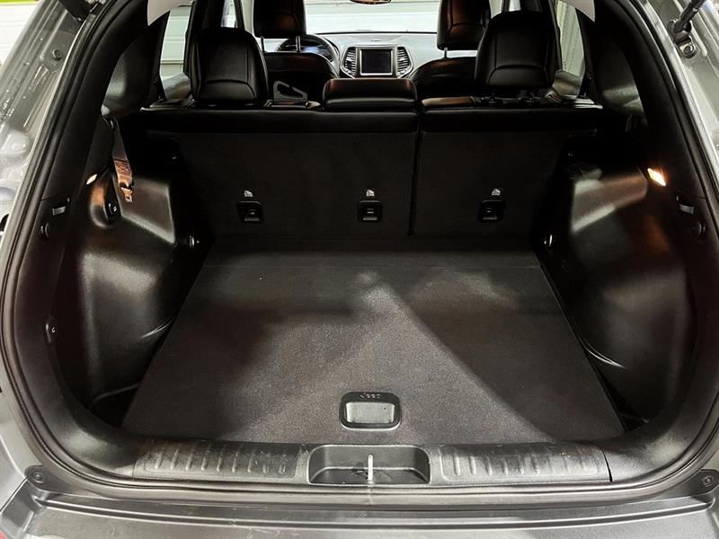 jeep Cherokee 2022 - 21