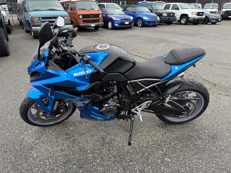 suzuki GSX 800F 2024 - 4