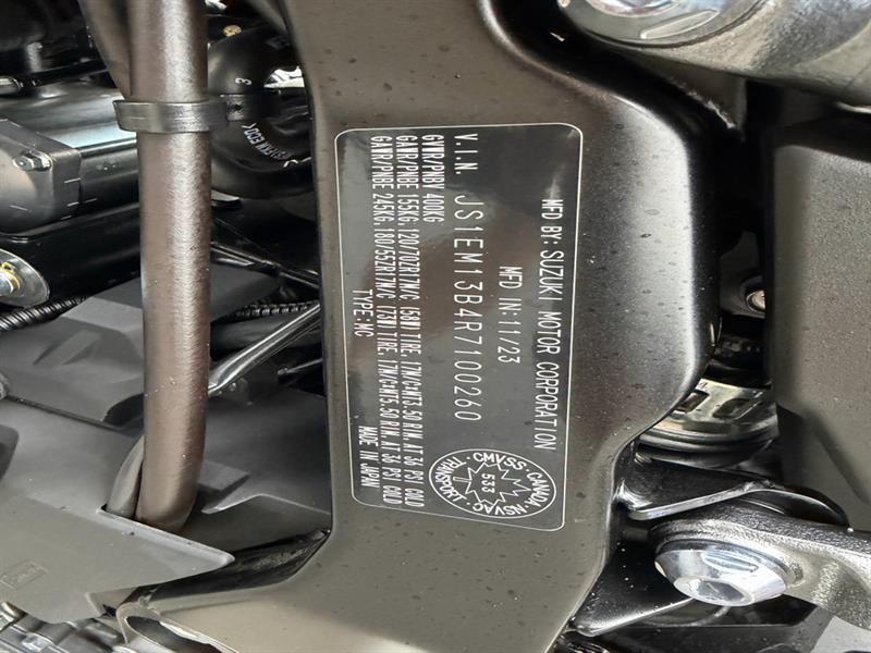 suzuki GSX 800F 2024 - 11