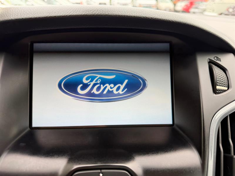 ford Focus 2012 - 17