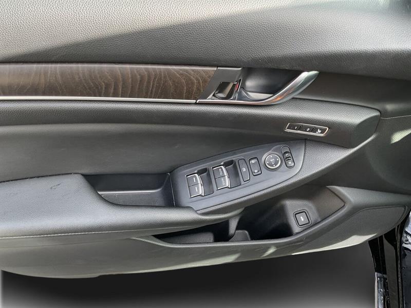 honda Accord 2019 - 16