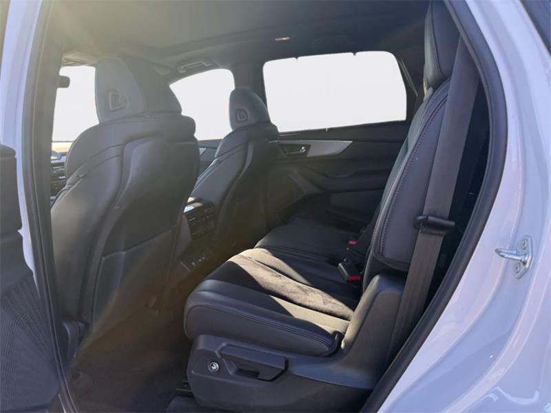 acura MDX 2022 - 10