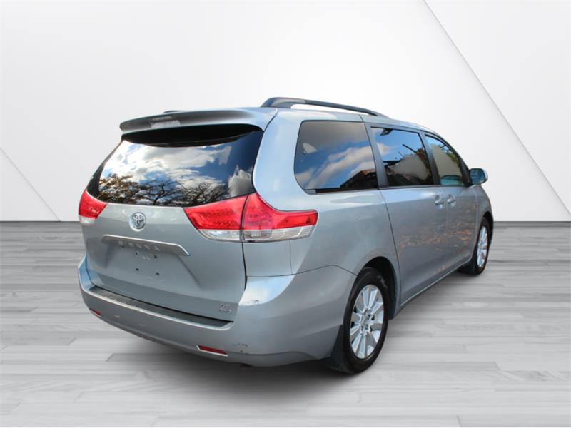 toyota Sienna 2014 - 8