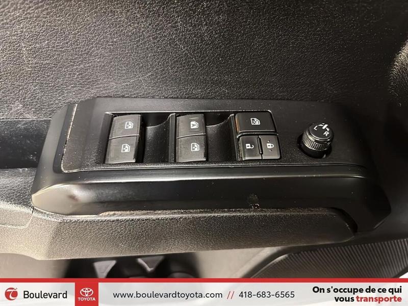 toyota Tacoma 2022 - 8