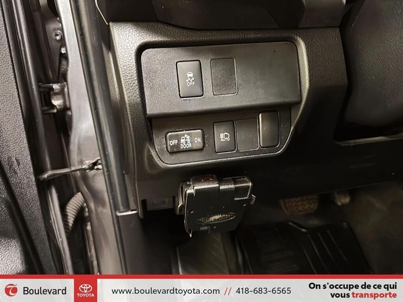 toyota Tacoma 2022 - 11