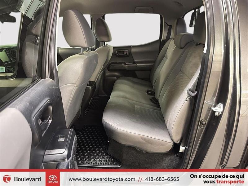 toyota Tacoma 2022 - 17