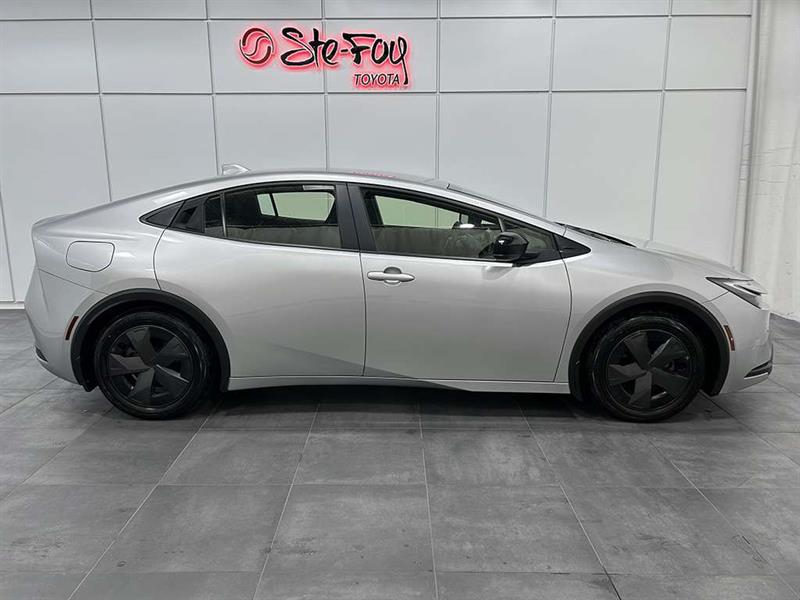 toyota Prius Prime 2023 - 10