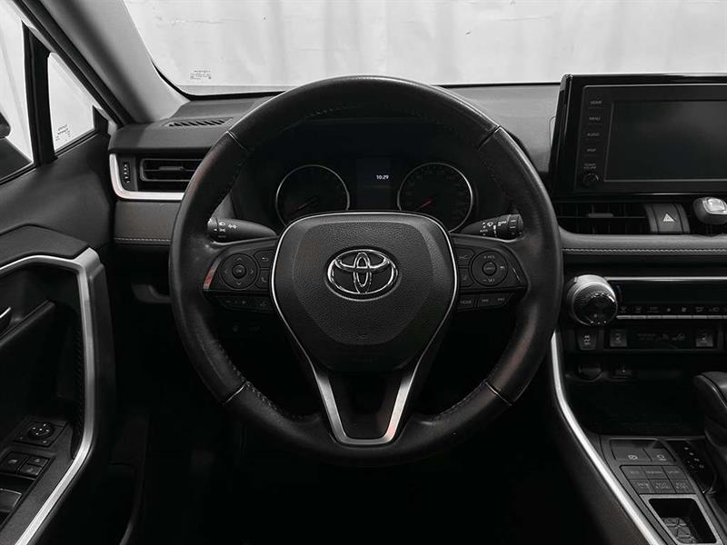 toyota RAV4 2022 - 16