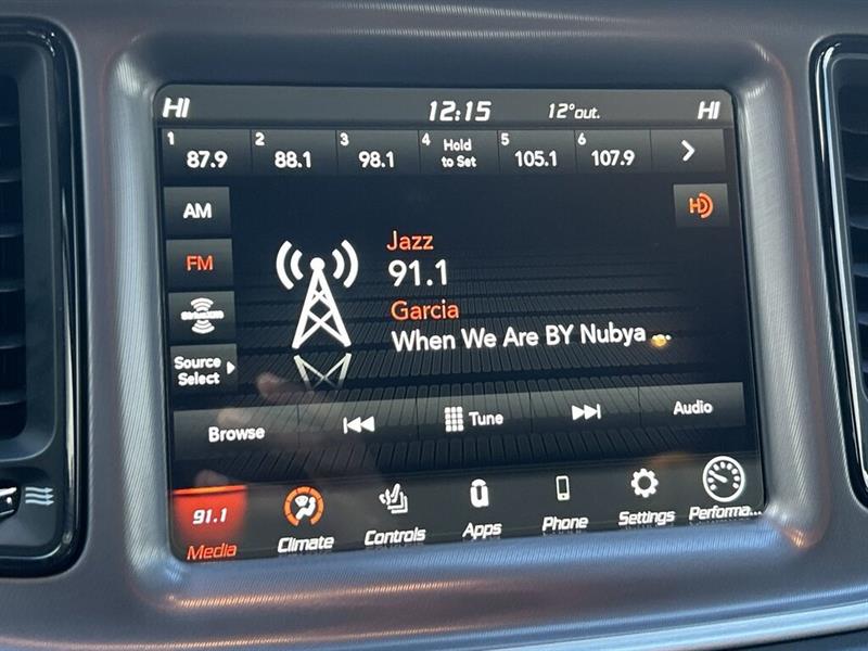 dodge Challenger 2021 - 24