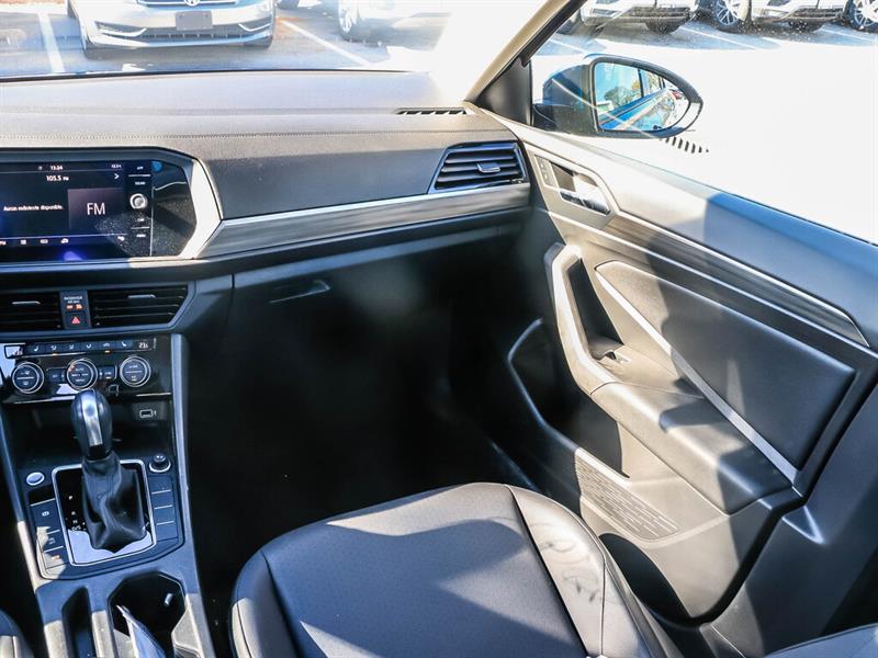 volkswagen Jetta 2020 - 16