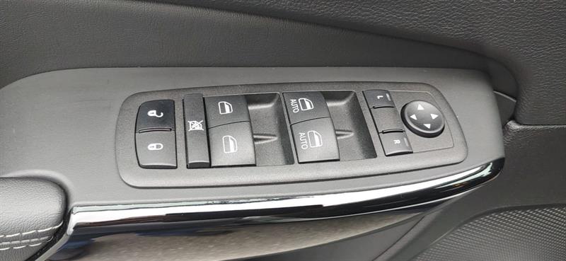 jeep Cherokee 2023 - 12