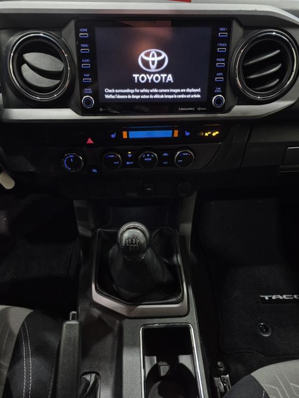 toyota Tacoma 2023 - 17