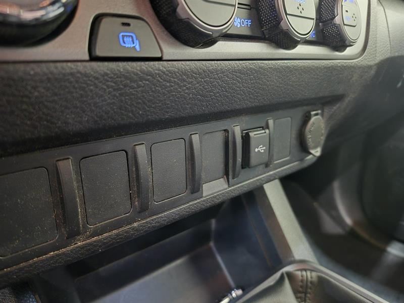 toyota Tacoma 2023 - 19