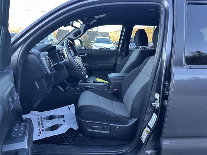 toyota Tacoma 2023 - 11