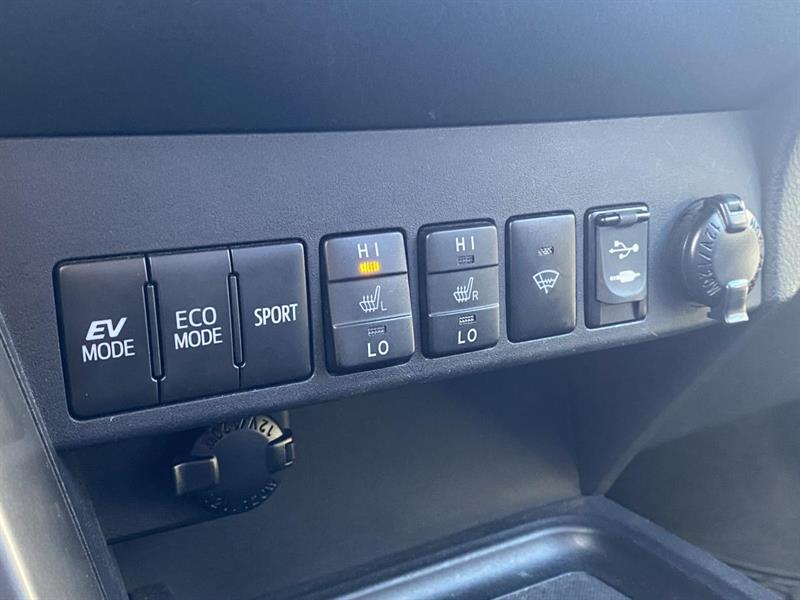 toyota RAV4 2018 - 26