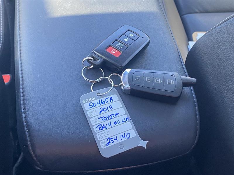 toyota RAV4 2018 - 32